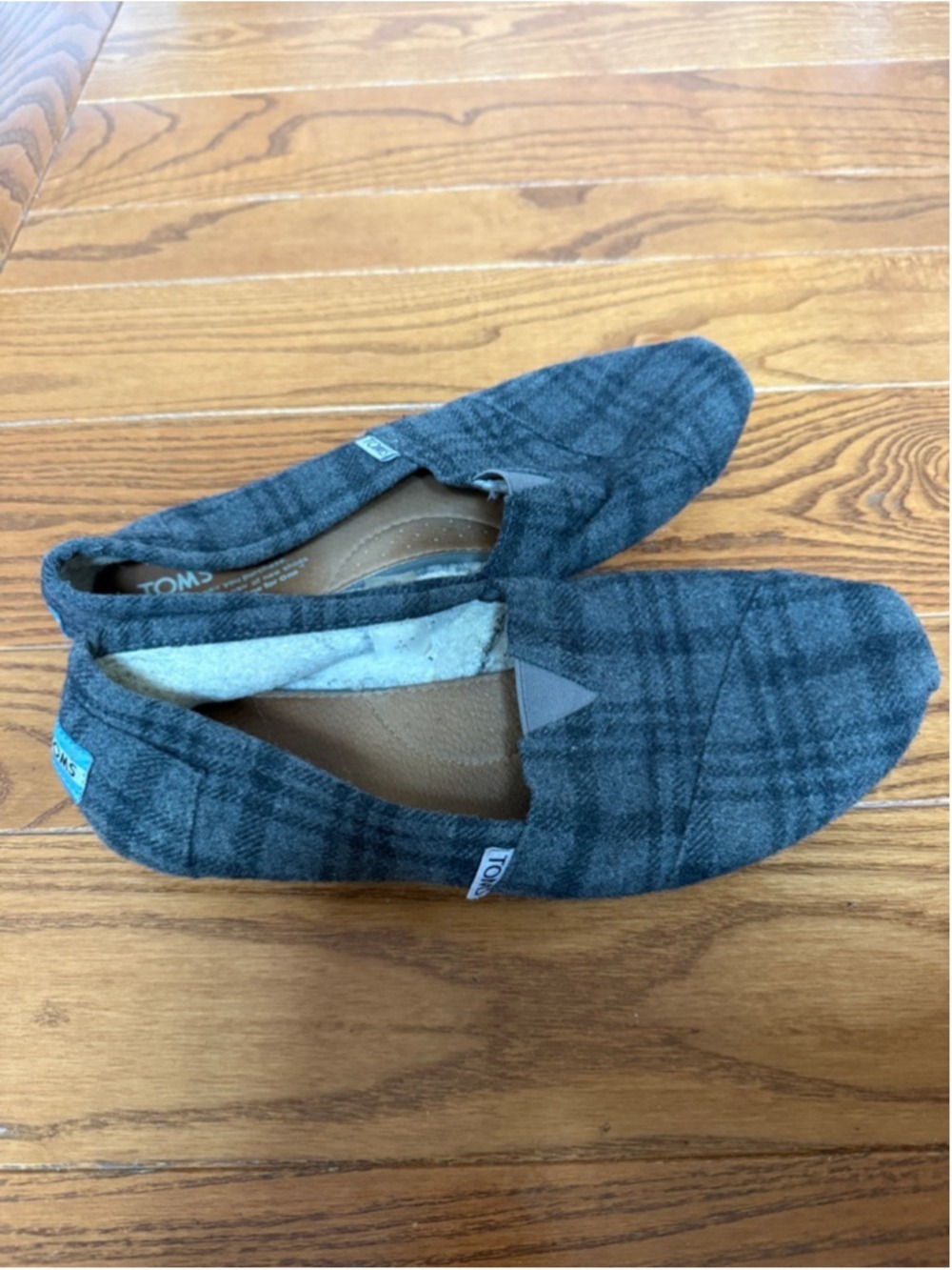 Toms Women’s Wool Flannel Flats Size 10 EUC - Picture 3 of 5